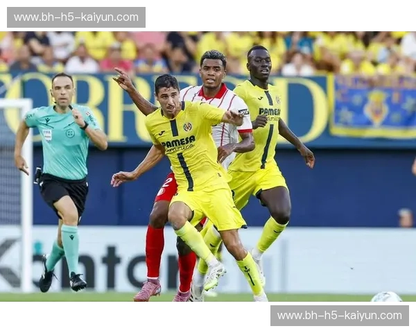 西甲赛事资讯：每轮热议、瞬间解析与赛场背后的故事